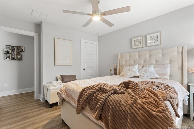 Building Photo - 12402 Mineshaft