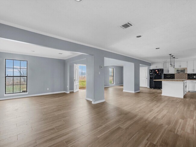 Building Photo - 10445 FM442