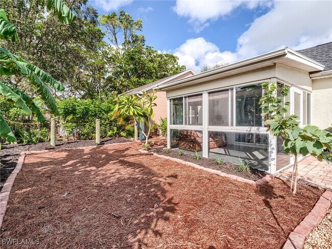 Building Photo - 15004 Cloverdale Dr