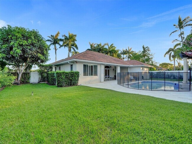 Building Photo - 12401 SW 77th St