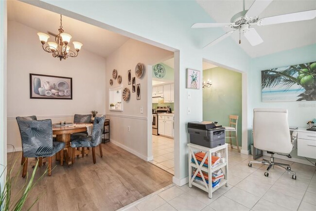 Building Photo - 8430 Monaco Dr