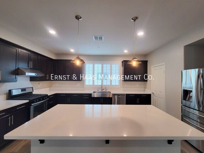 Building Photo - 14414 Strawberry Ln