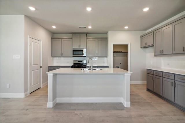 Building Photo - 1016 Amenduni Ln