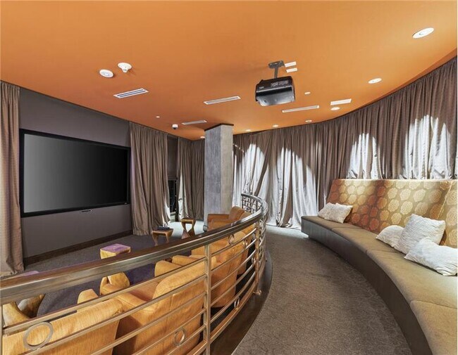 Building Photo - 117 1/2 Sandra Muraida Way