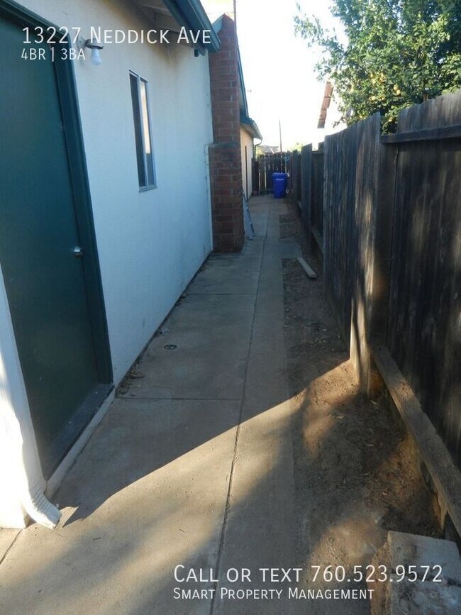 Building Photo - 13227 Neddick Ave