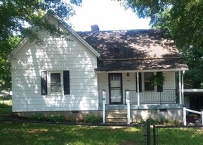 Building Photo - 340 W Blue Ridge St