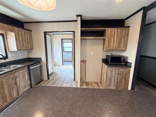 Building Photo - 17310 State Hwy 95