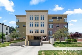 Building Photo - Grand Unit in Salt Lake City!