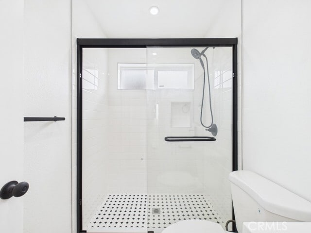 Building Photo - 748 Newport Ave