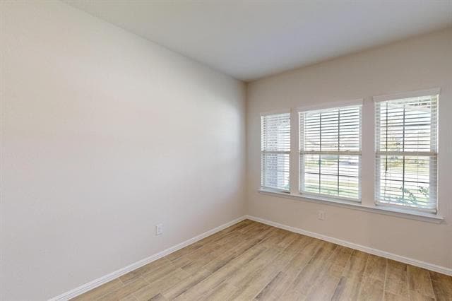 Building Photo - 417 Forsyth Dr