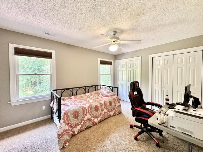 Building Photo - 1804 Crooked Creek Rd
