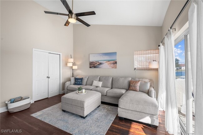 Building Photo - 541 Windsor Sq