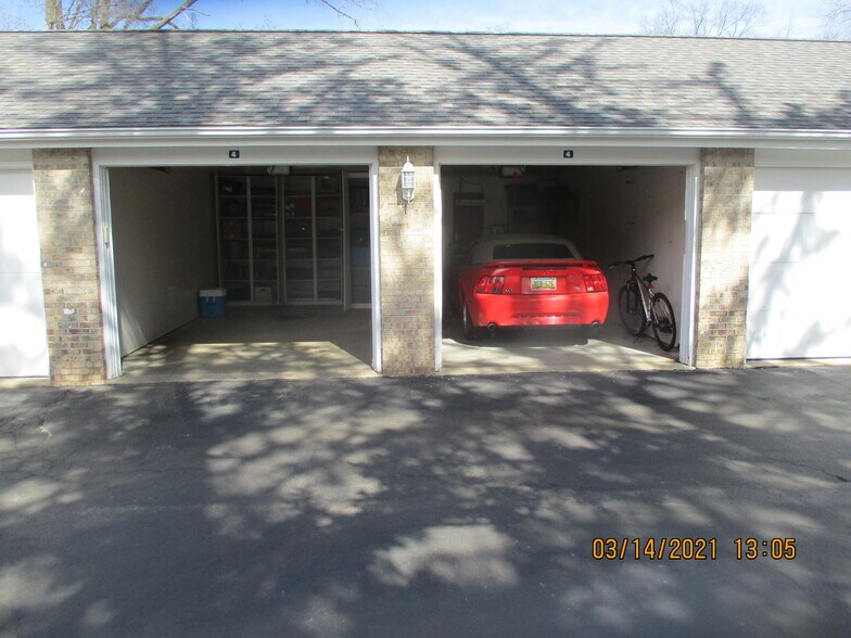 Building Photo - 4144 Ridge Rd