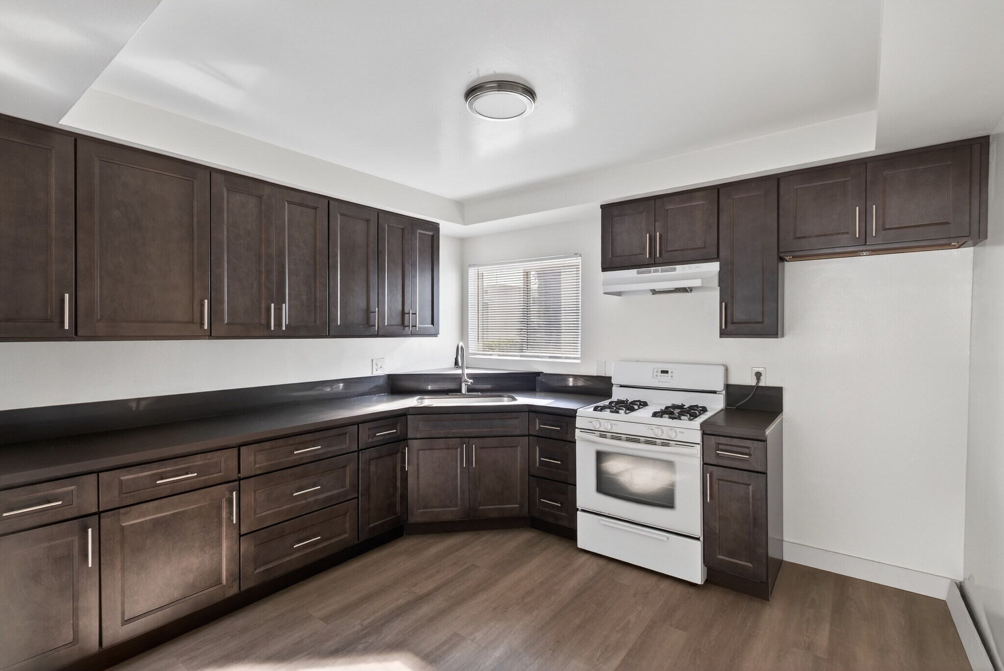 Building Photo - 25218 Loytan St