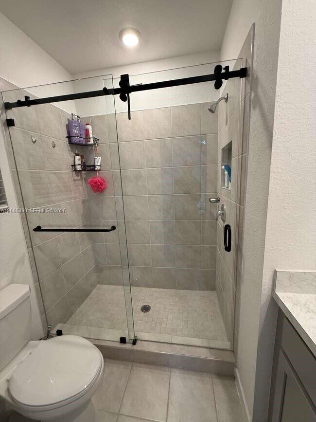 Building Photo - 441 NE 13th St