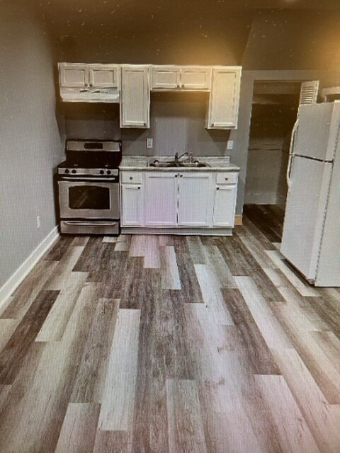 Building Photo - 323 Columbus St