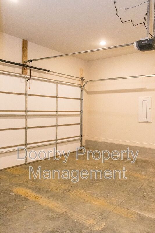 Building Photo - 6908 Roberta Ln