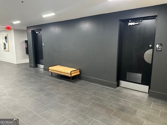 Building Photo - 620 Peachtree St NE