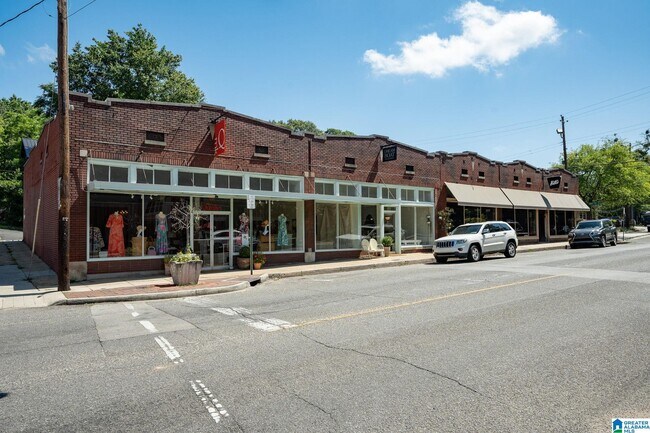 Building Photo - 3927 Clairmont Ave