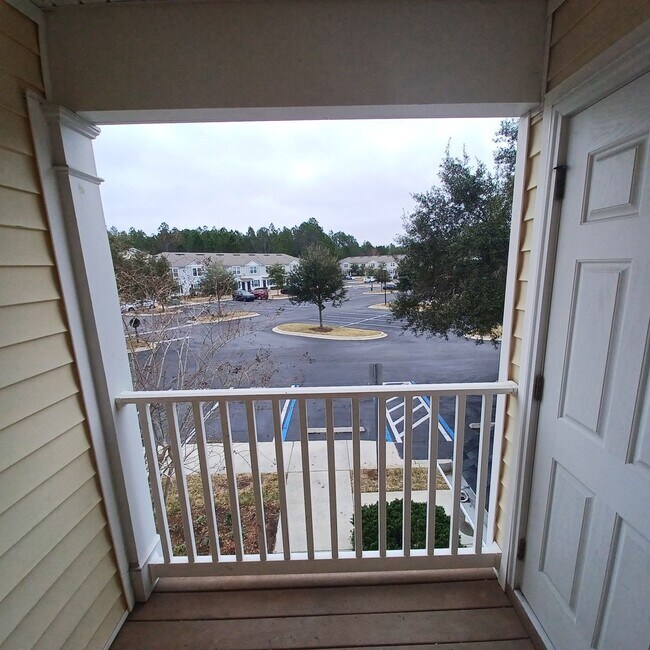 Building Photo - Cozy 1 BR 1 BA Condo