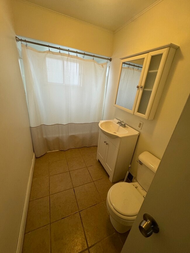 Building Photo - 941 8th Ave