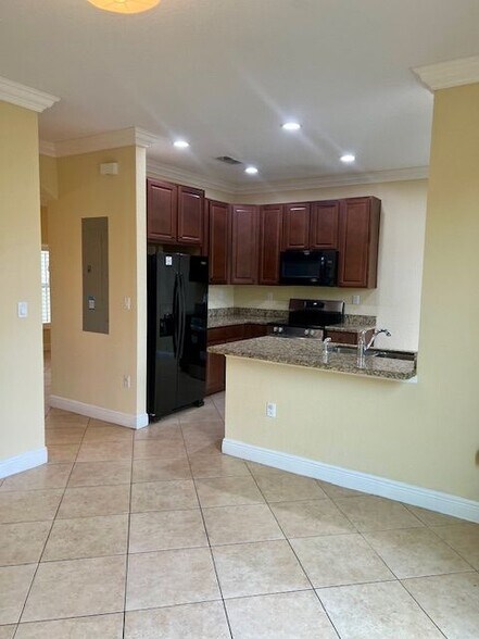 Building Photo - 291 Lake Monterey Cir