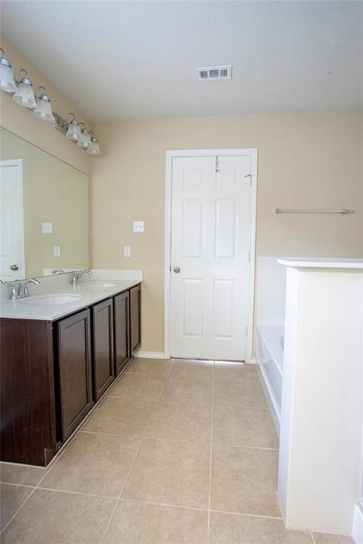 Building Photo - 5716 Hopkins Dr