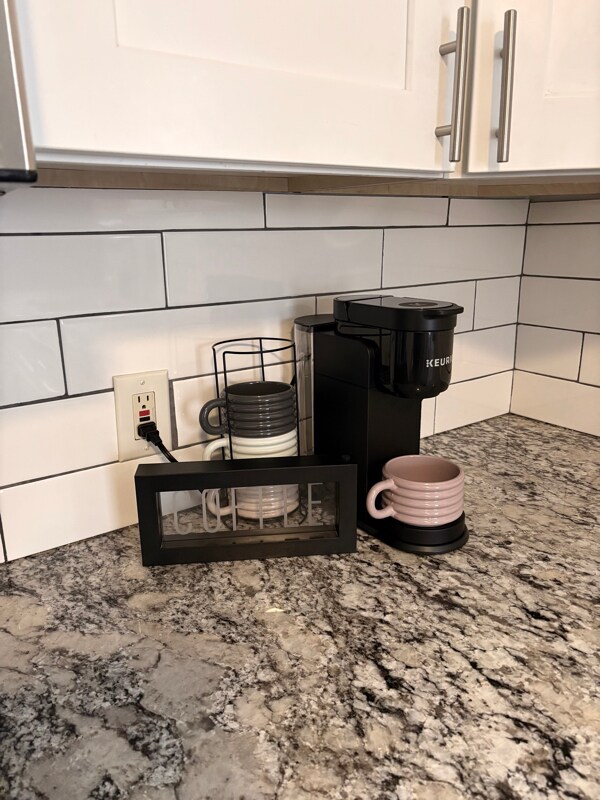 Building Photo - 846 Lafayette Ave NE