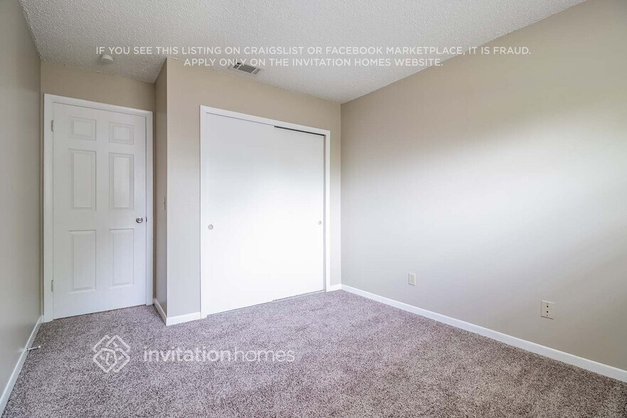 Building Photo - 409 S Hawthorn Cir