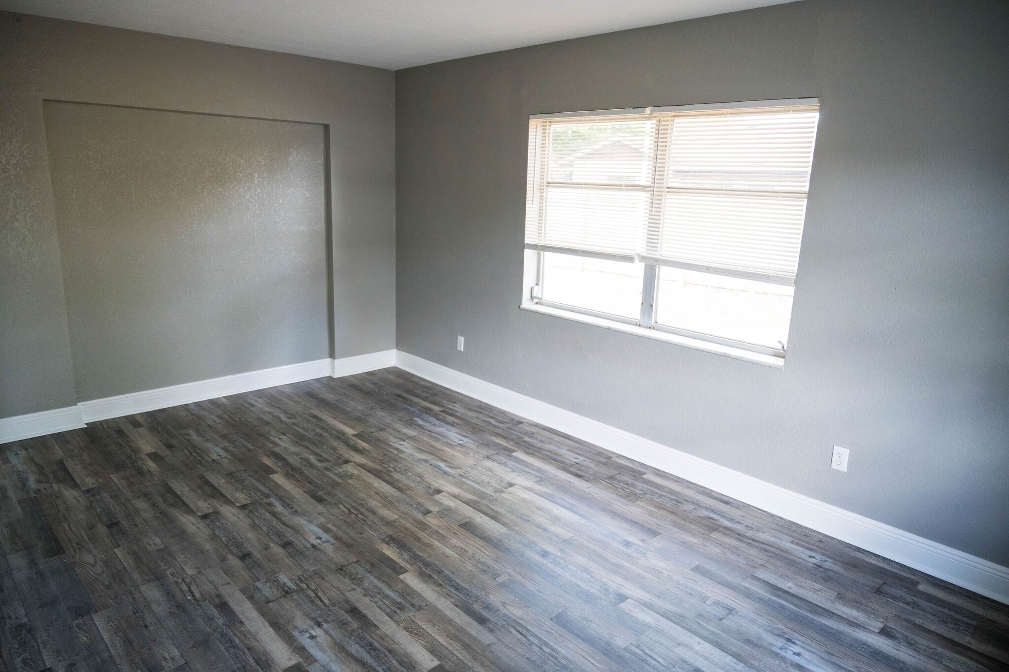 Building Photo - 2078 Keyes Ln