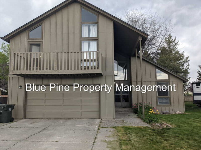 Primary Photo - 1190 York Dr