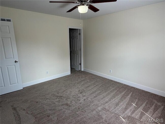 Building Photo - 962 Windstream