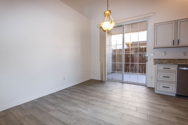 Building Photo - Prescott Valley Duplex with 2 Car Garage