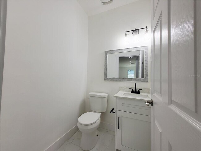 Building Photo - 1751 Nandina Ct NW