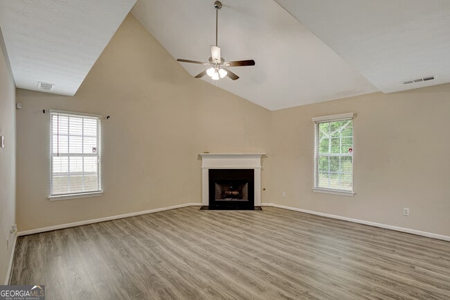 Building Photo - 1118 Quail Hunt Dr