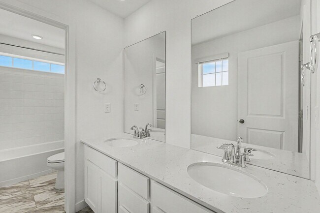Building Photo - 5457 Inland Ave