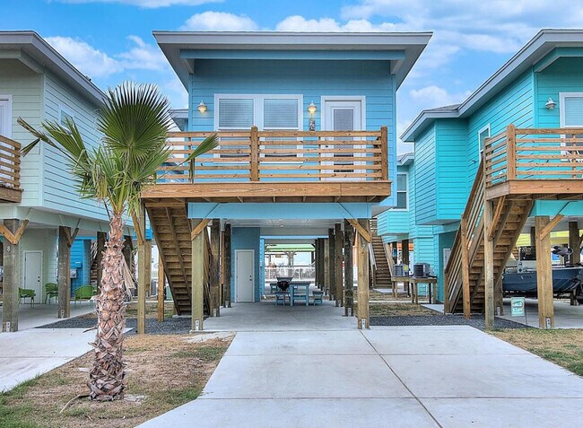 Building Photo - 1924 Eleventh St