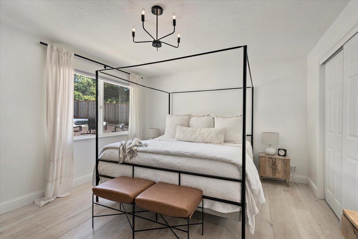 Master Bedroom - 789 Canada Rd