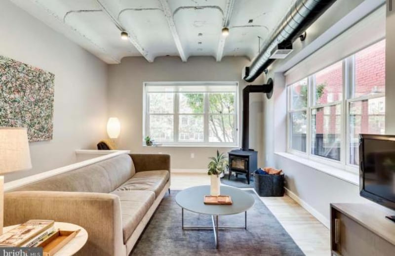 Building Photo - 2526 17th St NW