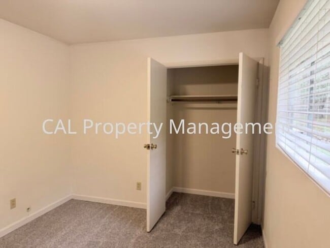 Building Photo - Beautiful 3-Bedroom Pebble Beach Home!