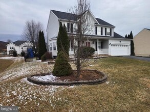 Building Photo - 2850 Galaxy Dr