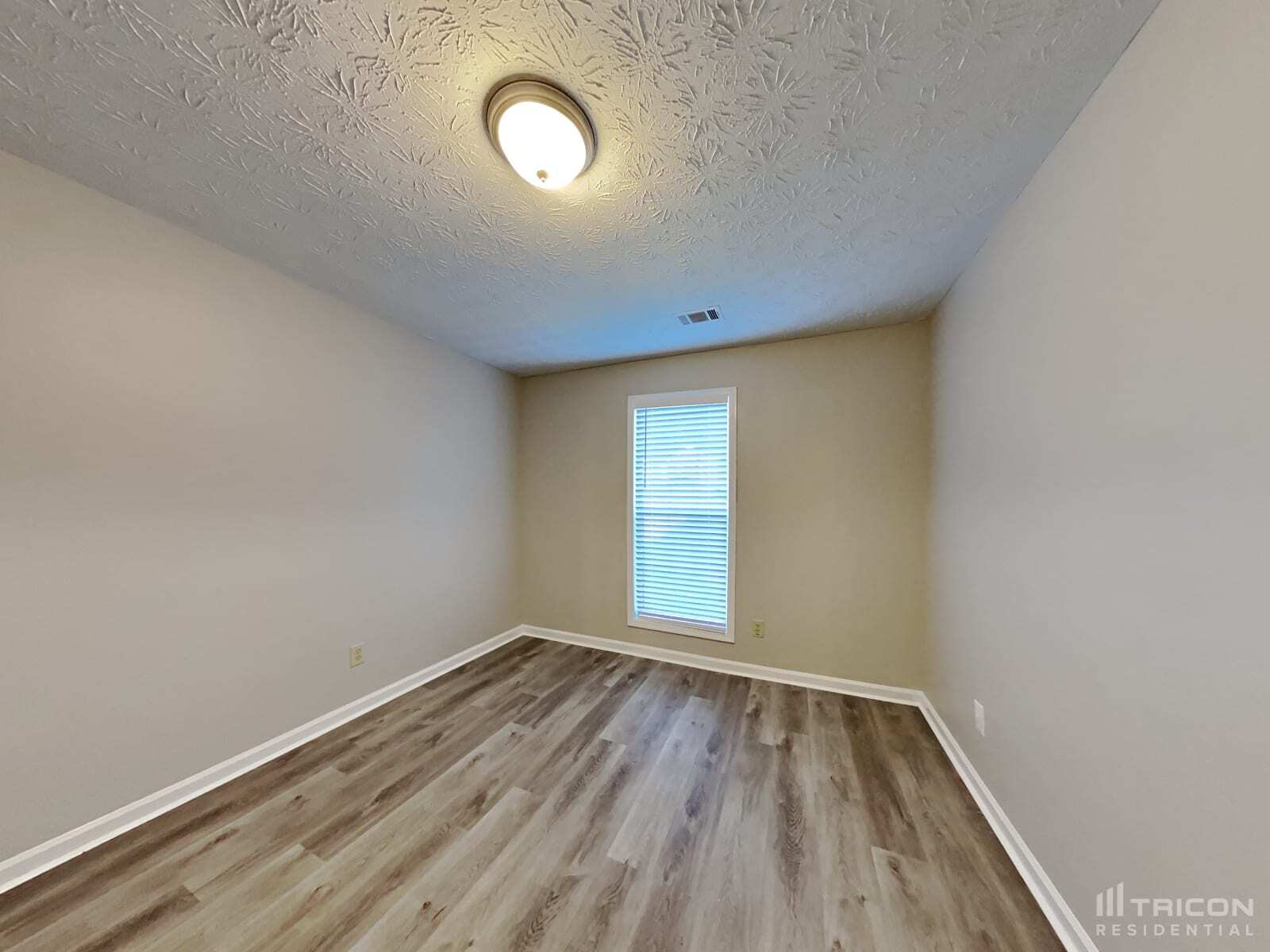 Building Photo - 3734 Windy Hill Dr SE