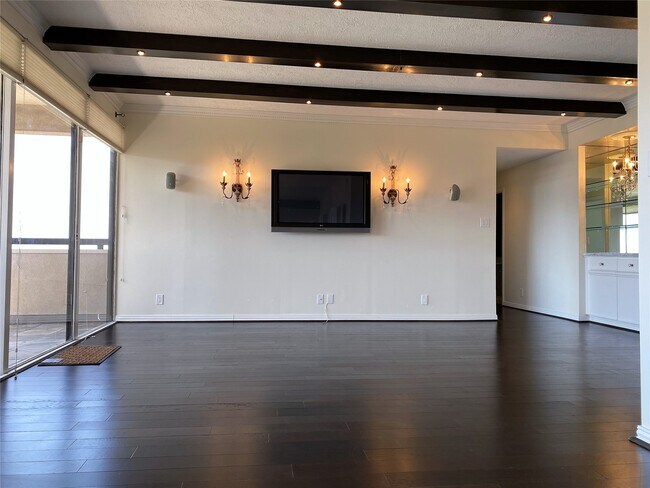 Building Photo - 49 Briar Hollow Ln