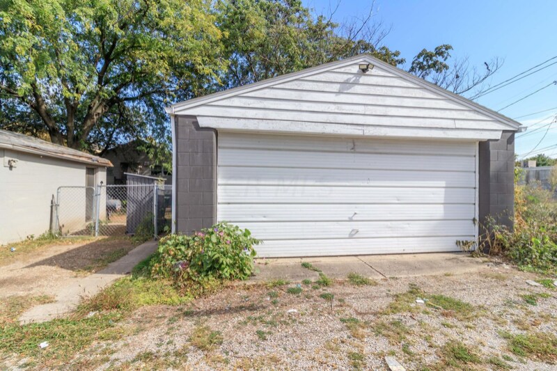 Building Photo - 319 Brehl Ave