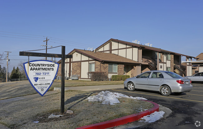 Building Photo - Countryside Apartments