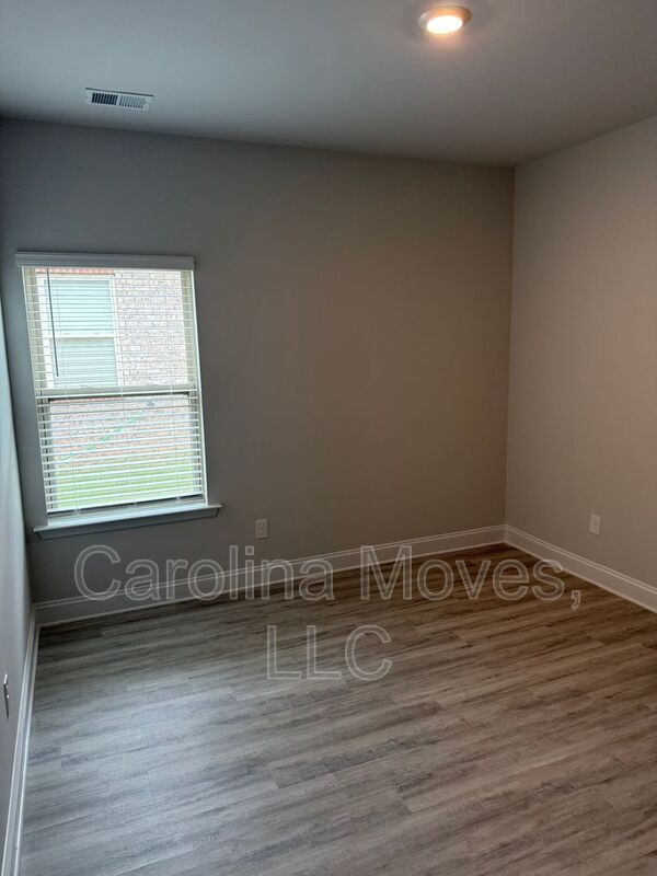 Building Photo - 3 Bracken Wds Wy
