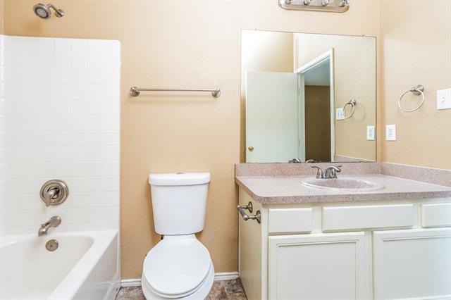 Building Photo - 1611 Emily Ln