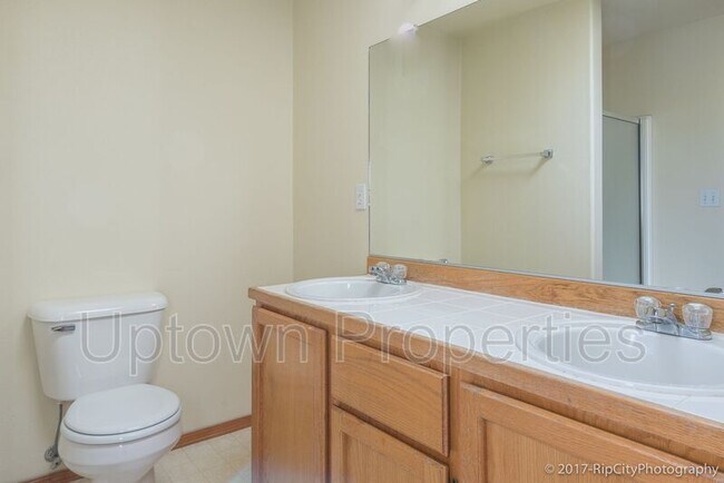 Building Photo - 978 SW 208th Pl