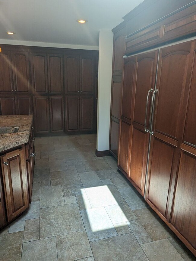 Building Photo - Luxury 5 Bedroom Home in Palo Verde Ranch
