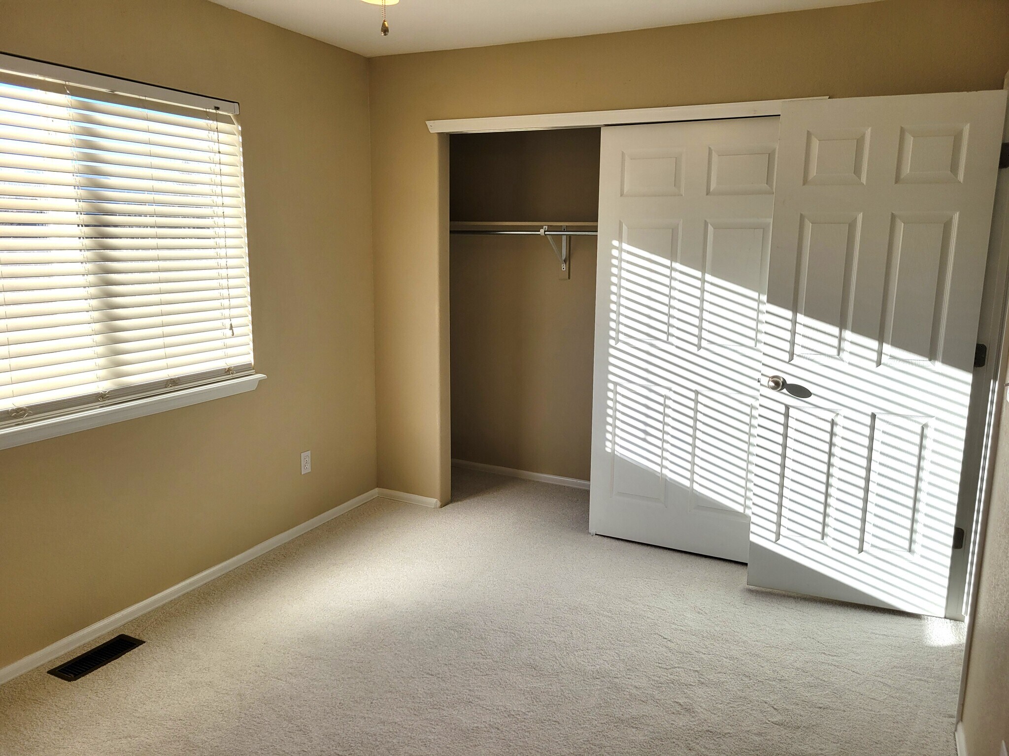 Building Photo - 13712 Narrowleaf Dr